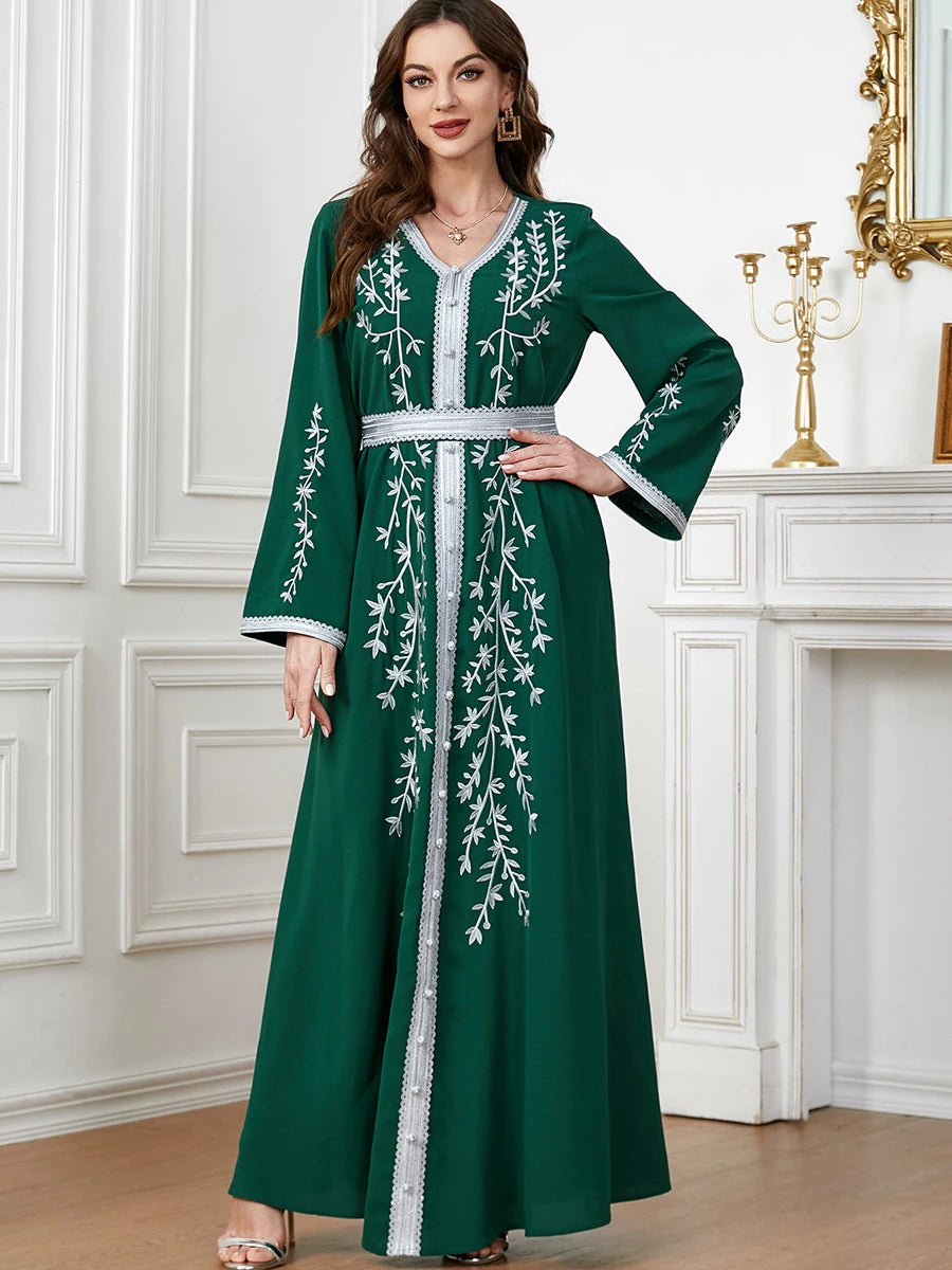 Robe Joliba Zahriya portée vue profil - Maison Tanger