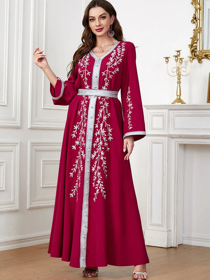Robe Joliba Zahriya coupe longue élégante - Maison Tanger