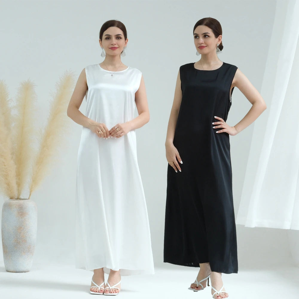 Abaya Layla — abaya longue portée, coloris uni